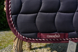 Schabracke dunkelblau, 2-farbige Zierkordel bordeauxrot/wei, bordeauxrote Borde