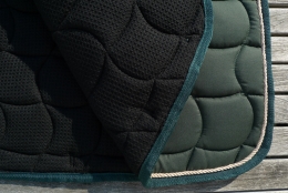 Schabracke grn, beige Zierkordel, grne Borde