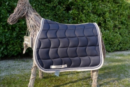 Schabracke dunkelblau, 2 Zierkordeln beige/dunkelblau, beige Borde