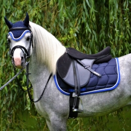 PONY Fliegenmtze dunkelblau, weie Zierkordel, royalblauer Rand